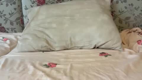 Mysterious Girl online show from October 2025 07:09:02 AM