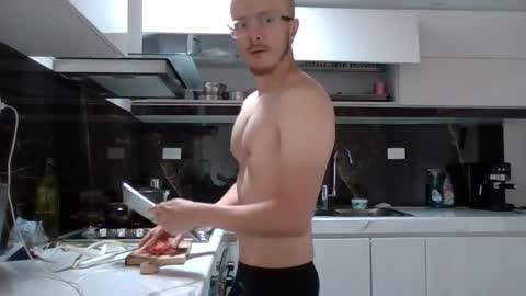 LucianNeo online show from November 2025 01:29:02 PM