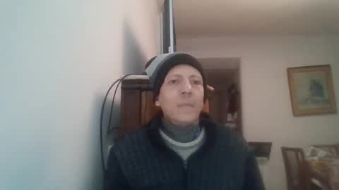 Snapshot of lucianoaxel chatting on May 2026 09:33:01 PM Luciano online show from May 2026 09:33:01 PM