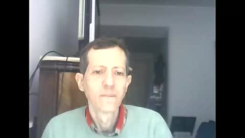 Snapshot of lucianoaxel chatting on May 2026 08:14:02 PM Luciano online show from May 2026 08:14:02 PM