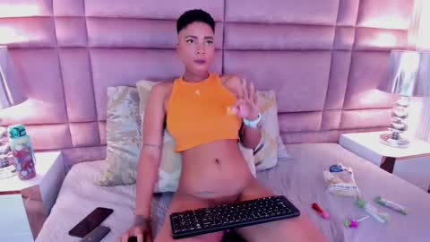  lucia wallace  online show from February 2025 11:15:01 PM