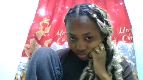 Snapshot of lucie196645 chatting on June 2026 04:01:02 PM lucie196645 online show from June 2026 04:01:02 PM