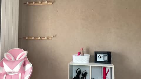 Snapshot of lucie_hot chatting on November 2025 10:14:02 AM Lucie hot follow me on online show from November 2025 10:14:02 AM