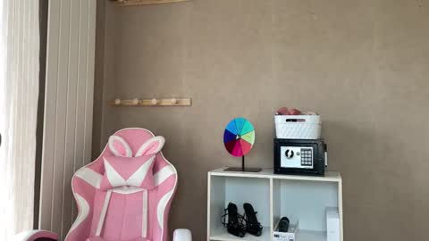 Snapshot of lucie_hot chatting on November 2025 09:46:01 AM Lucie hot follow me on online show from November 2025 09:46:01 AM