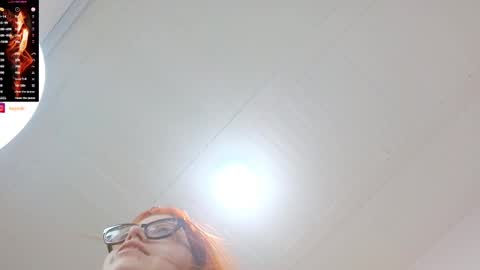 Snapshot of lucie_nicolls chatting on December 2024 11:13:02 PM Lucie online show from December 2024 11:13:02 PM