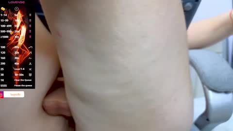 Snapshot of lucie_nicolls chatting on December 2024 11:02:02 PM Lucie online show from December 2024 11:02:02 PM