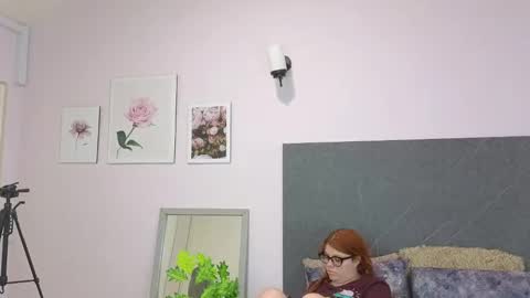 Snapshot of lucie_nicolls chatting on January 2025 12:09:01 AM Lucie online show from January 2025 12:09:01 AM