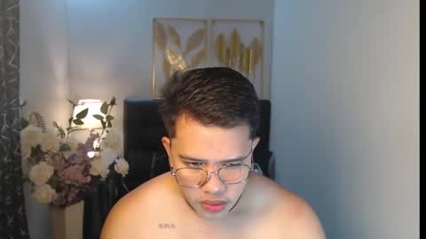 Luciferhotcum online show from February 2025 12:33:01 PM