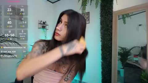 luciiana online show from March 2025 06:55:01 PM