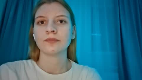 Monika online show from November 2025 07:45:02 PM