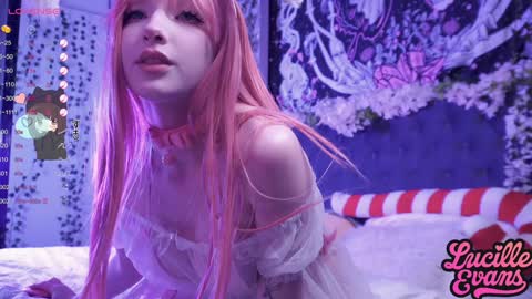 Lucy UwU online show from December 2024 03:08:01 PM