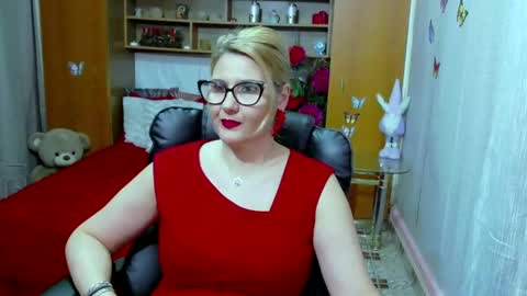 Lucille Fenly online show from January 2025 05:44:01 PM