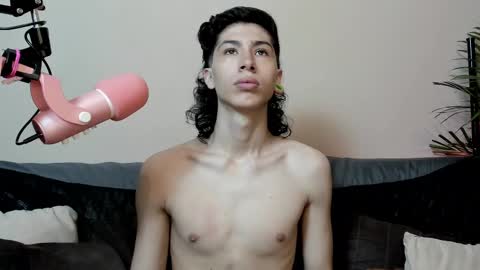 Noor online show from March 2025 06:21:02 PM