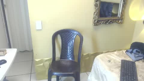 luckk_ online show from April 2026 06:14:02 AM