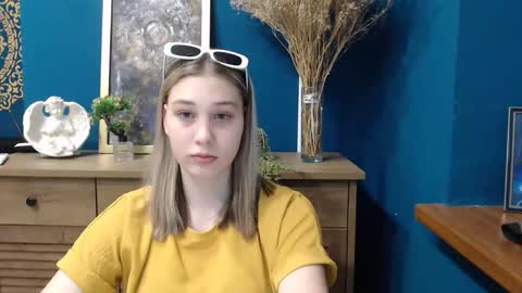 Snapshot of lucky_barbie chatting on May 2026 01:49:02 PM Grace online show from May 2026 01:49:02 PM