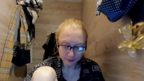 lucky_licky20 online show from January 2025 03:56:01 AM