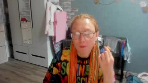 lucky_licky20 online show from October 2025 01:58:01 AM