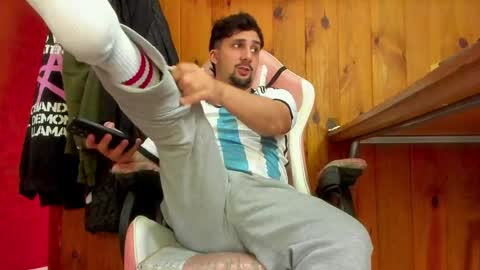 Luca  Lucky    online show from April 2026 06:08:02 PM