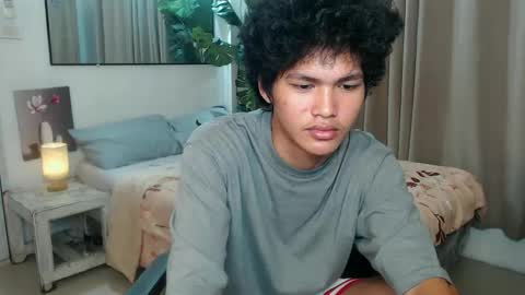 Snapshot of lucky_starxxx chatting on February 2026 05:00:01 PM lucky online show from February 2026 05:00:01 PM