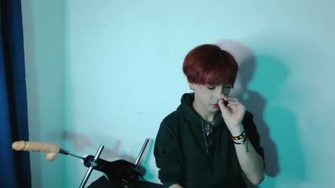 lucky_strickee online show from May 2026 04:43:01 AM