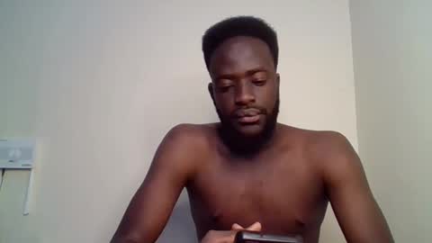 Snapshot of luckycharly chatting on October 2025 03:29:02 AM MASTER DOM online show from October 2025 03:29:02 AM