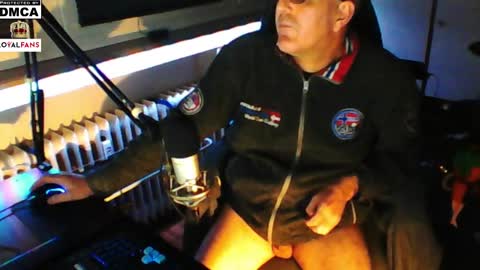        call me  Stefan online show from December 2024 07:44:01 AM