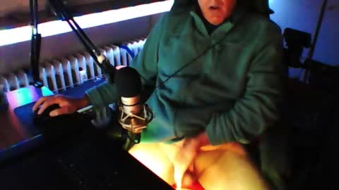        call me  Stefan online show from October 2025 05:45:01 PM