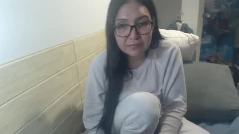 angelisa online show from February 2026 11:22:01 PM