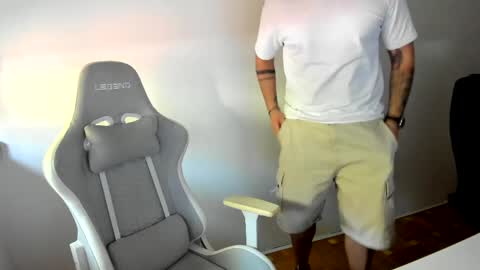 luckymikey90 online show from May 2026 10:20:02 AM