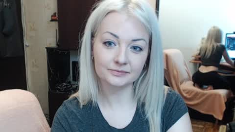 Snapshot of luckyshotgirl chatting on February 2026 03:54:01 PM LuckyShot online show from February 2026 03:54:01 PM