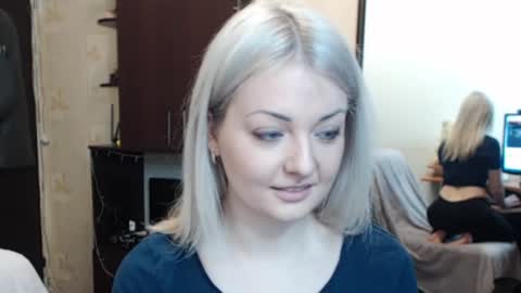 Snapshot of luckyshotgirl chatting on March 2026 10:34:02 AM LuckyShot online show from March 2026 10:34:02 AM