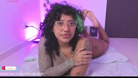 Luanis online show from March 2026 01:35:02 AM