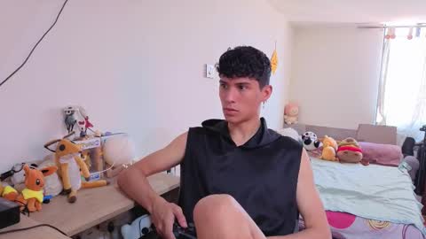 Lu Independent Model online show from February 2026 03:18:01 PM