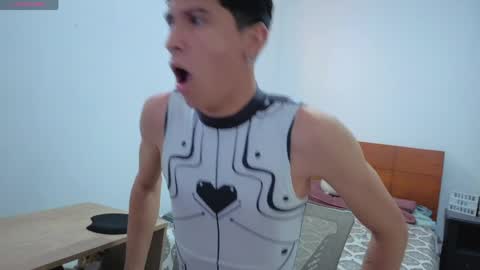 Lu Independent Model online show from March 2026 01:44:02 PM