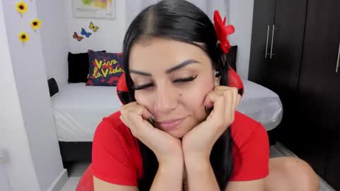 luciana online show from February 2025 10:09:02 PM