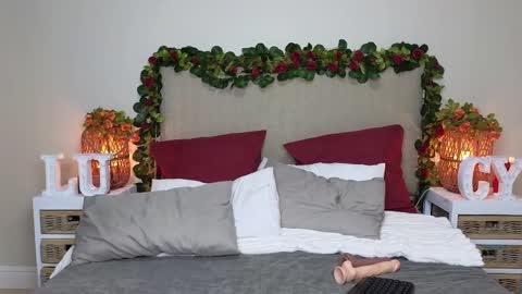 Lucy online show from March 2025 09:15:02 PM