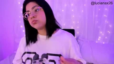 lucy online show from November 2025 02:01:02 AM