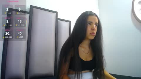   online show from October 2025 04:13:02 AM