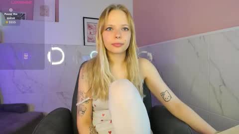 Lucy online show from November 2025 06:01:01 AM