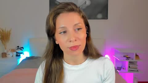 lucy__ray online show from February 2025 12:32:01 AM