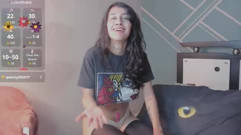 Lucy Herrera online show from September 2025 01:40:02 AM