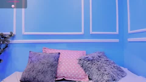 lucy_canel online show from September 2025 11:08:01 PM