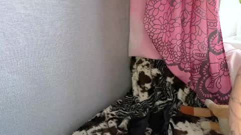 Lucy online show from April 2026 05:23:01 AM