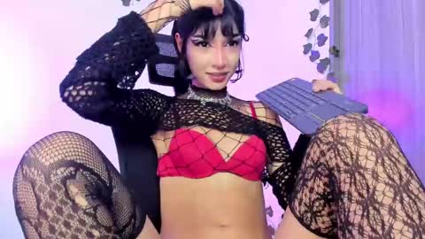 Snapshot of lucy_fernandez chatting on March 2025 03:30:02 PM lucyfer online show from March 2025 03:30:02 PM