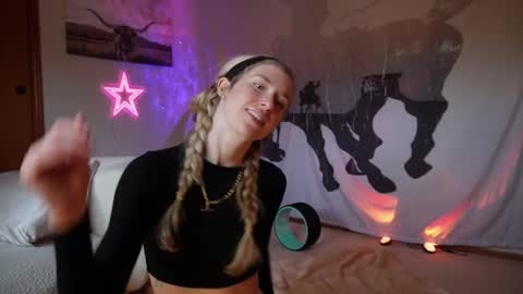 Lucy. online show from March 2025 01:14:02 AM