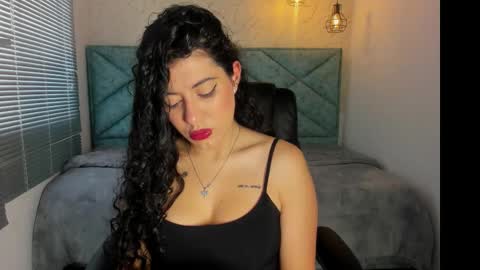 Snapshot of lucy_greys_ chatting on November 2025 11:56:02 AM Lucy Greys online show from November 2025 11:56:02 AM