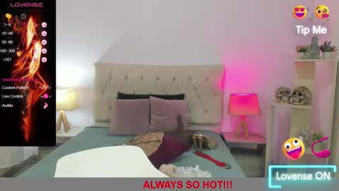 Lucia online show from March 2025 11:05:01 PM