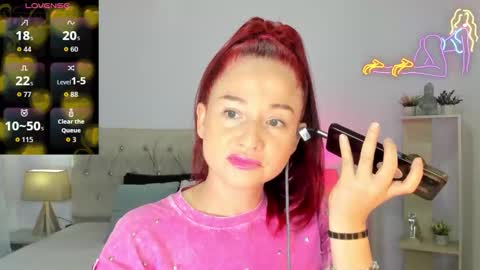 Lucia online show from October 2025 10:44:02 PM