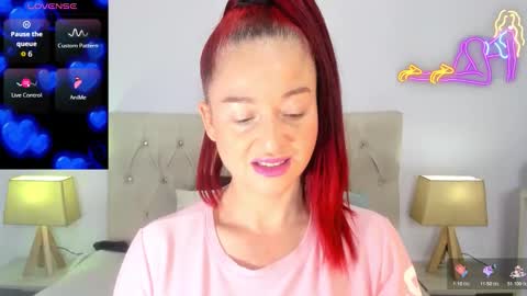 Lucia online show from November 2025 09:03:02 PM