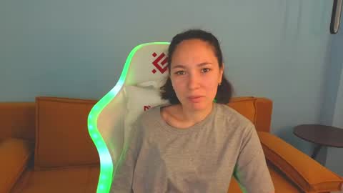lucy_sweetyy online show from June 2026 02:06:01 AM